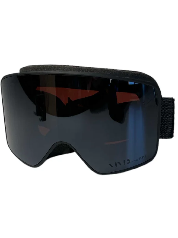 black mono vivid jet black:#0e0e0e